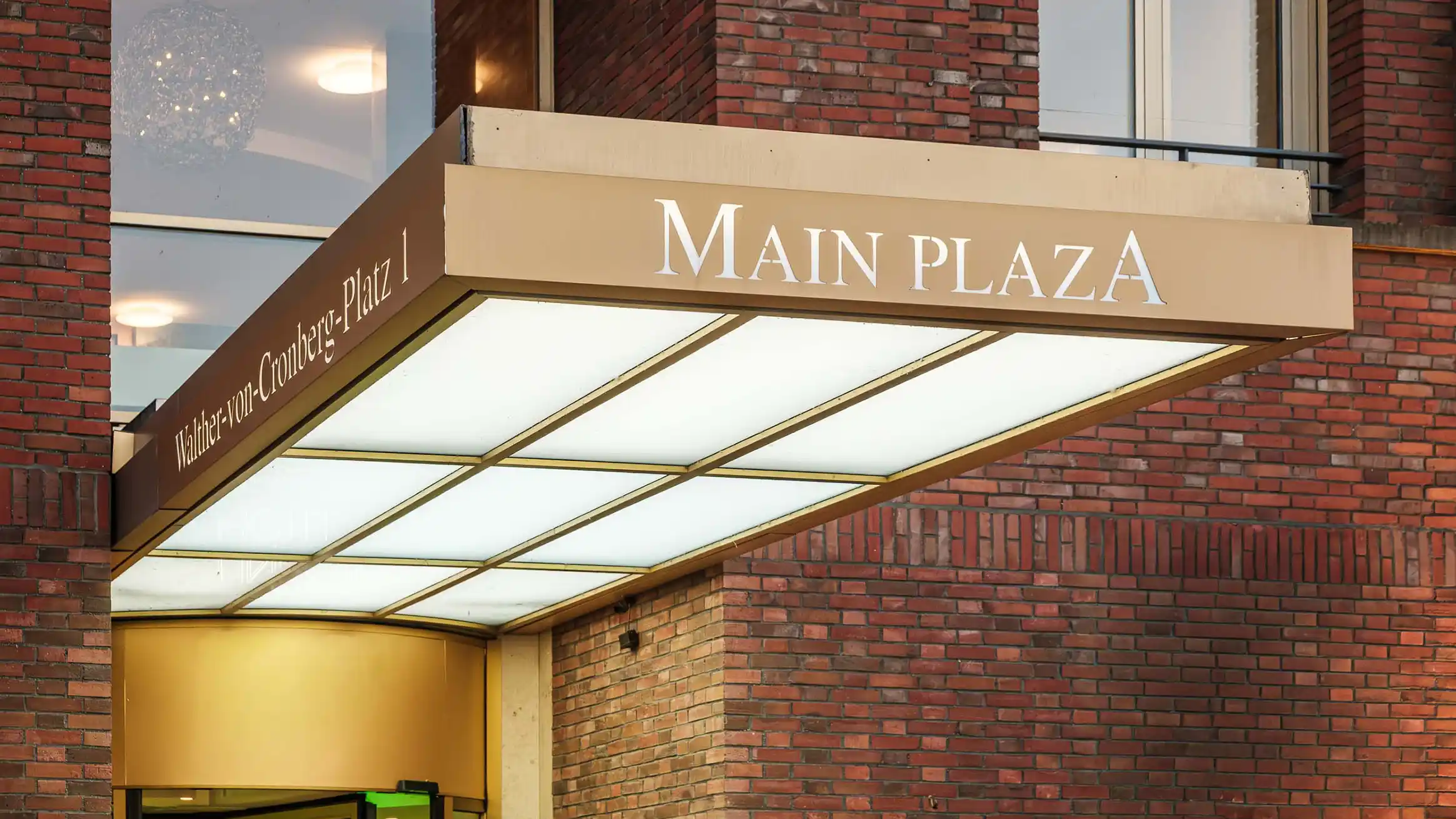 Main Plaza Suite Residenz – Entrance